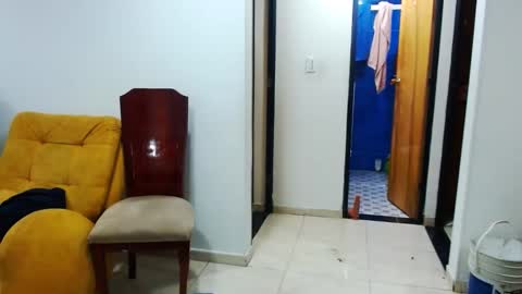 Snapshot of anaids_dam chatting on 12.08.24 anaids online show from 12.08.24