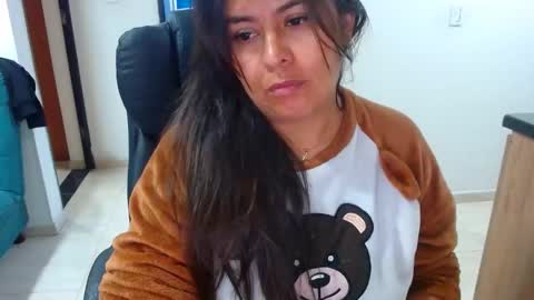 Snapshot of anaids_dam chatting on 03.03.25 anaids online show from 03.03.25