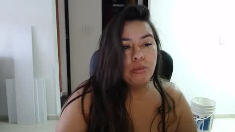 Snapshot of anaids_dam chatting on 10.12.25 anaids online show from 10.12.25