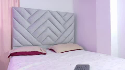 Snapshot of anaisdream_ chatting on 02.24.26 anaisdream_ online show from 02.24.26