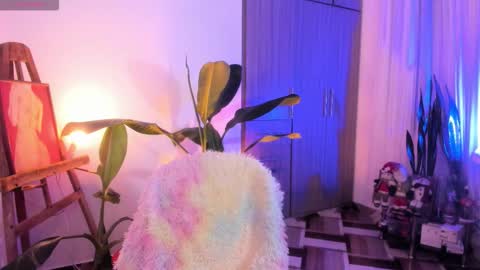 Mariana  online show from 11.13.25