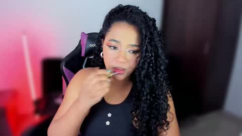      help me to get 100 thumps up  online show from 12.22.24