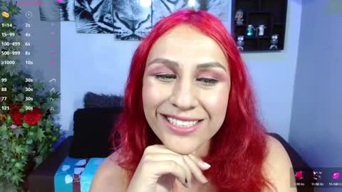 Snapshot of analia_01 chatting on 01.21.25 Analia online show from 01.21.25