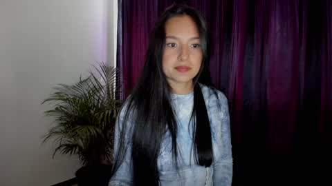 Snapshot of anamarieh chatting on 01.15.25 Ann online show from 01.15.25