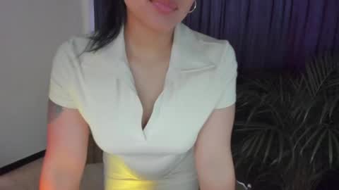 Snapshot of anamarieh chatting on 09.18.25 Ann online show from 09.18.25