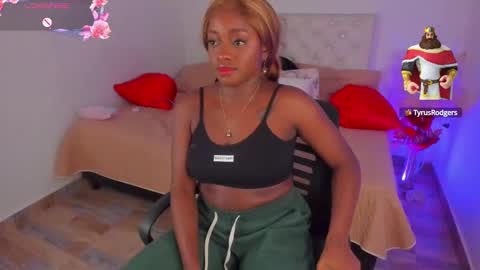 A N A  my connection hours are from 600 pm to 12 pm Colombian time online show from 02.05.25