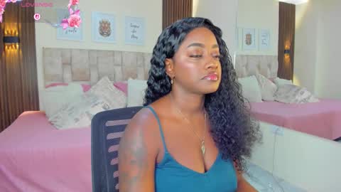 A N A  my connection hours are from 600 pm to 12 pm Colombian time online show from 10.22.25