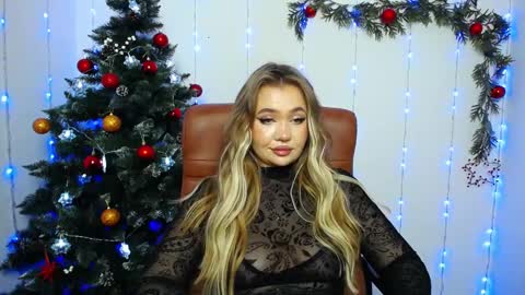 anastacyyellig online show from 12.14.24