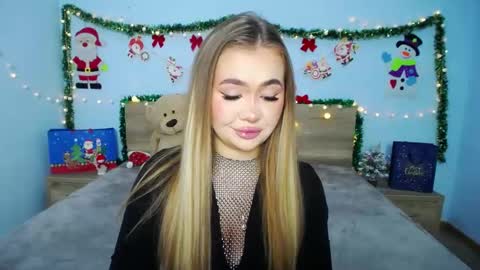 anastacyyellig online show from 12.26.24