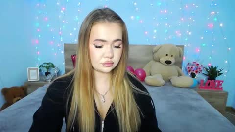 anastacyyellig online show from 01.14.25