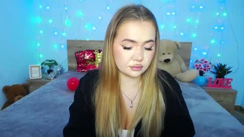 anastacyyellig online show from 01.15.25