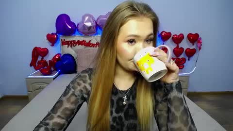 anastacyyellig online show from 02.04.25