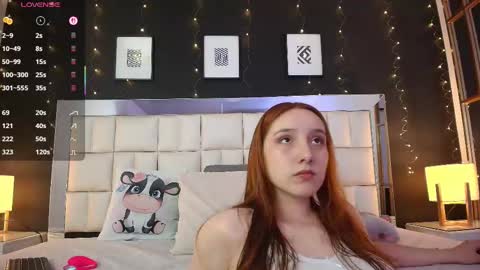 Snapshot of anastasia_windel chatting on 09.22.25 Anastasia online show from 09.22.25