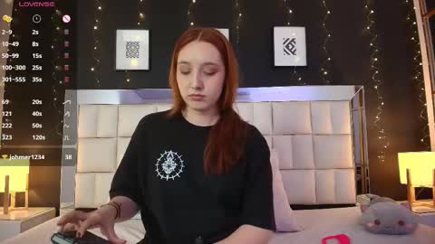 Snapshot of anastasia_windel chatting on 09.23.25 Anastasia online show from 09.23.25