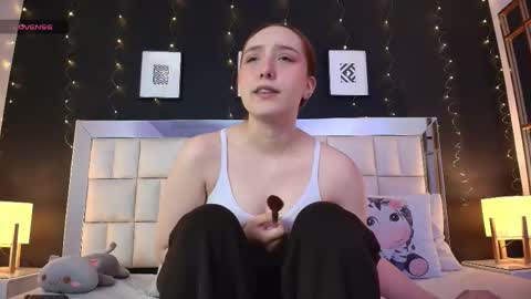 Snapshot of anastasia_windel chatting on 10.11.25 Anastasia online show from 10.11.25