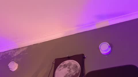 Kendra  online show from 11.07.25