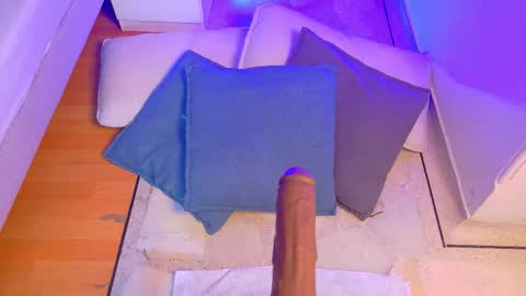 Kendra  online show from 11.13.25