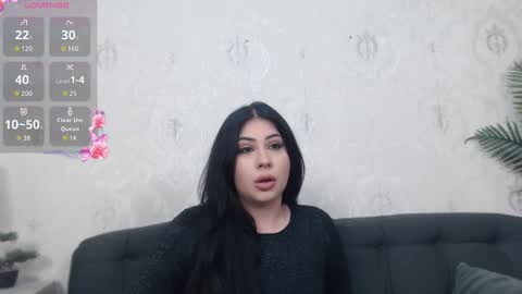 Snapshot of anaysdivine chatting on 10.05.25 Anays online show from 10.05.25