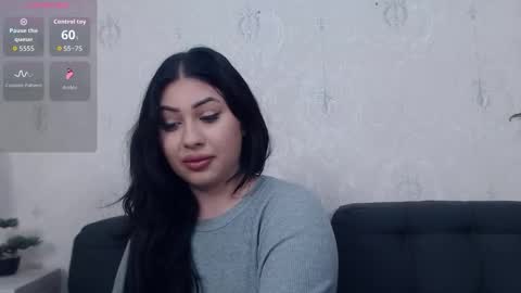 Snapshot of anaysdivine chatting on 10.10.25 Anays online show from 10.10.25