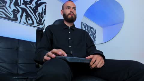 Snapshot of anders_x chatting on 01.11.25 Andrs - online show from 01.11.25