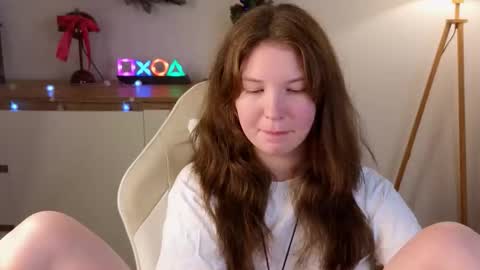 Snapshot of andgy_ chatting on 12.14.25 andgy_ online show from 12.14.25