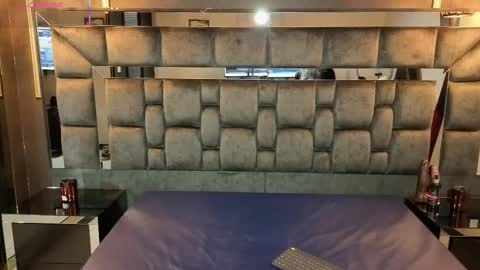 andiejones online show from 11.11.25