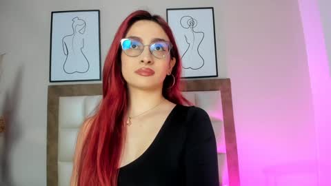 Andra Cyrus online show from 01.03.25