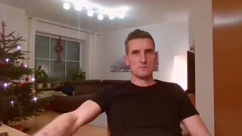 Snapshot of andre029 chatting on 12.25.24 Name online show from 12.25.24