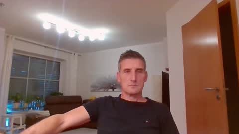 Snapshot of andre029 chatting on 10.10.25 Name online show from 10.10.25