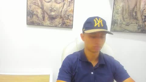 Snapshot of andre_blow chatting on 09.16.25 Andre Blow online show from 09.16.25