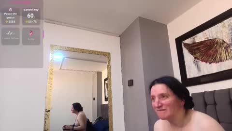 Cloe online show from 12.22.25