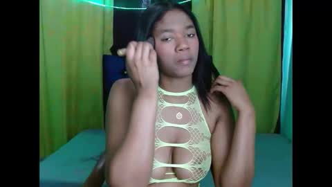 andrea1_ebony online show from 11.30.25