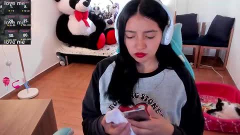 Snapshot of andrea_bonnie chatting on 02.23.25 andrea_bonnie online show from 02.23.25