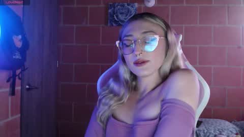 Andrea  online show from 03.26.26