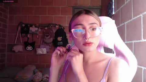 Andrea  online show from 05.25.26