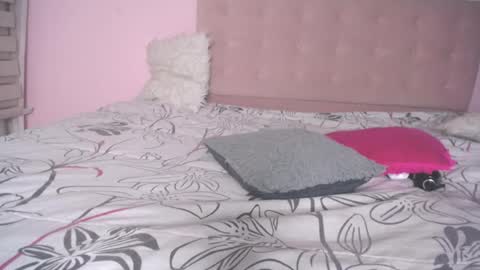 Andrea Ramos online show from 09.14.25