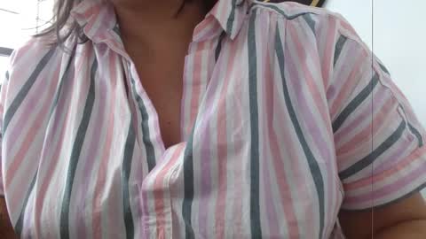 Snapshot of andrea_teacher chatting on 12.16.25 Andrea Model trainer Luxury ST online show from 12.16.25