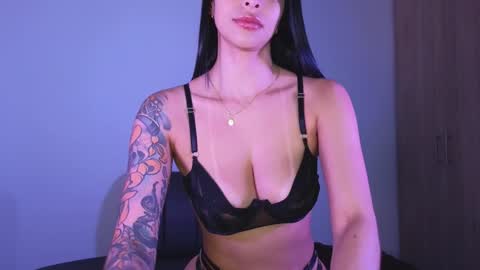    online show from 02.02.25