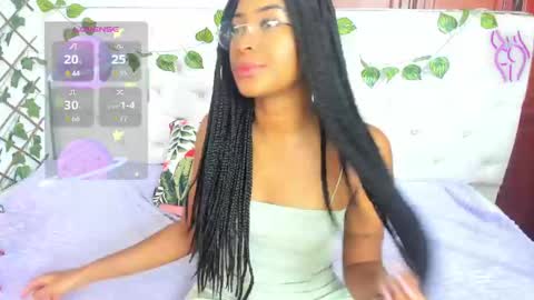 Naomi Andrea Daviss online show from 09.25.25