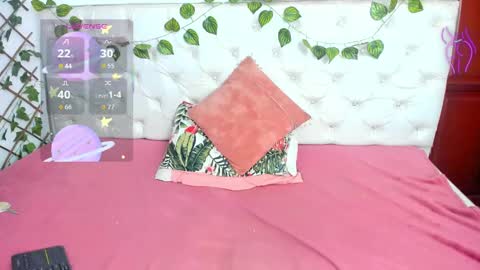 Naomi Andrea Daviss online show from 10.25.25