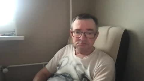 Snapshot of andreass60 chatting on 02.14.25 andreass60 online show from 02.14.25