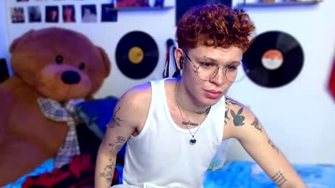 Snapshot of andreewwolffman chatting on 03.05.25 Andrew online show from 03.05.25