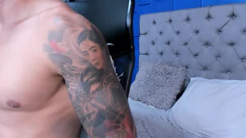 insta andres clark  online show from 11.11.25