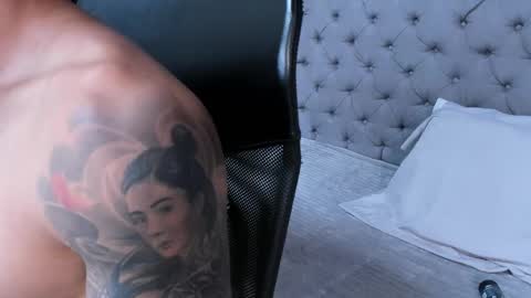 insta andres clark  online show from 11.19.25