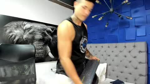 insta andres clark  online show from 04.02.26