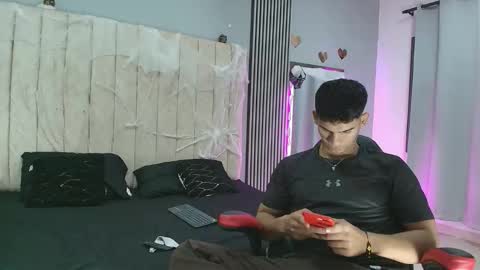 andres_stud online show from 10.12.25
