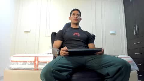 andres_stud online show from 05.26.26