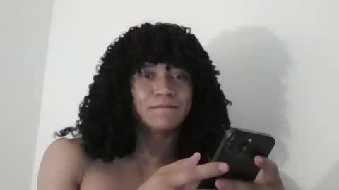 Snapshot of andres_troya chatting on 12.05.25 andres online show from 12.05.25