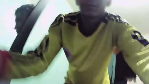 Snapshot of andrescaraballo18 chatting on 10.27.25 andrescaraballo18 online show from 10.27.25