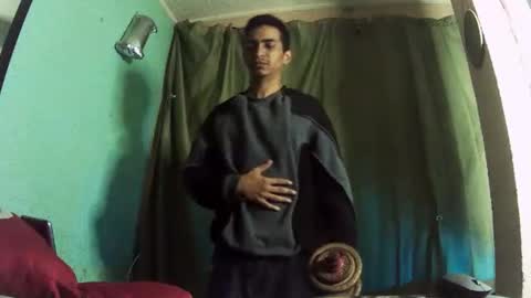 Snapshot of andrescaraballo18 chatting on 11.10.25 andrescaraballo18 online show from 11.10.25